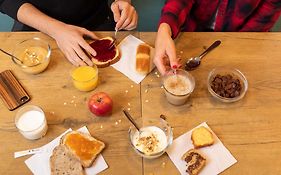 Hotelf1 Perpignan Sud